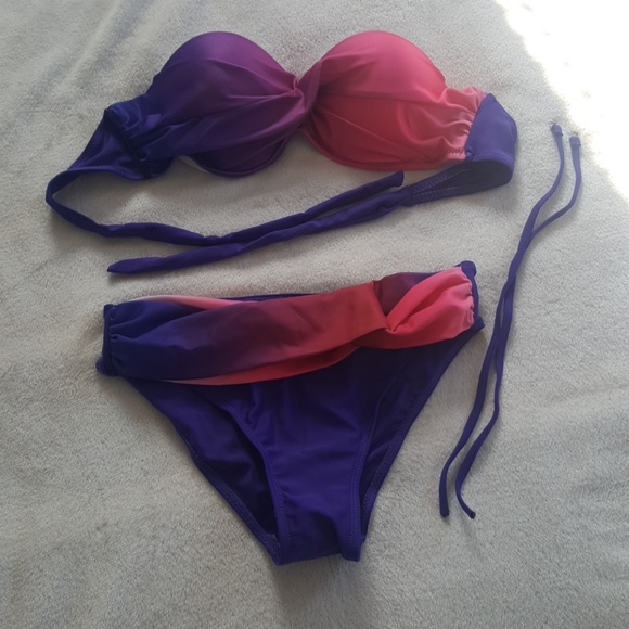 Purple and pink bikini - Picture 2 of 7